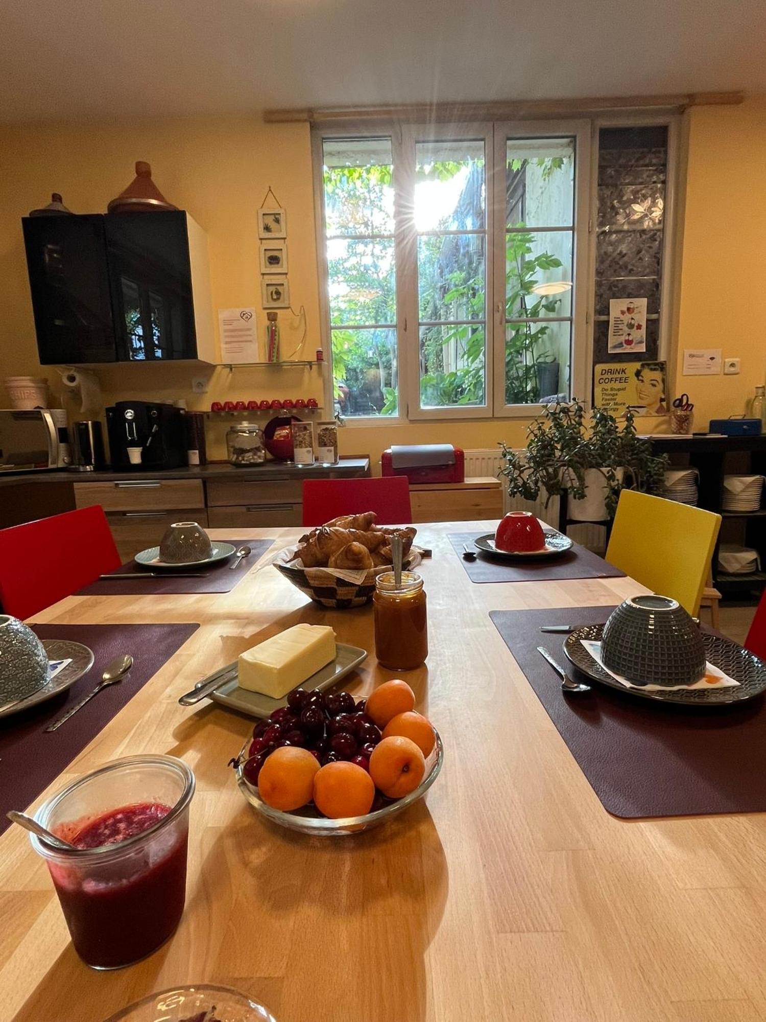 Couleurs De La Vie - Chambres D'Hotes Et Gite Cormatin Extérieur photo